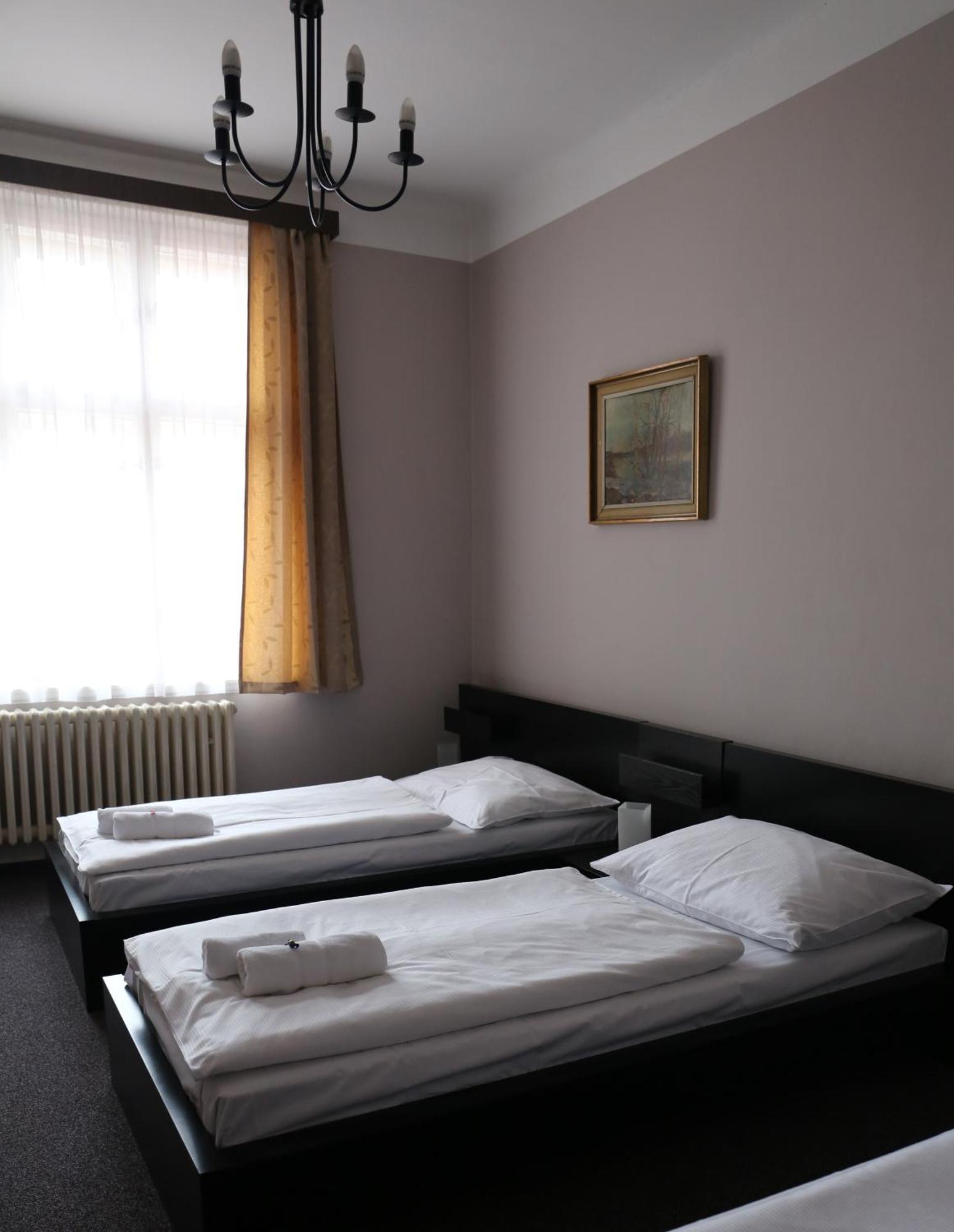 Hotel Zlata Stika Pardubice Room photo